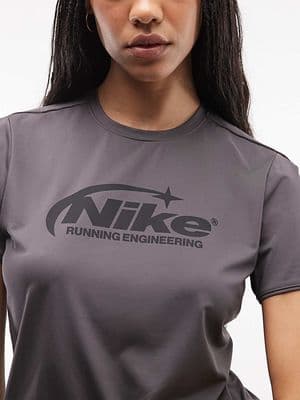 Nike Swift Running Dri-Fit T-shirt