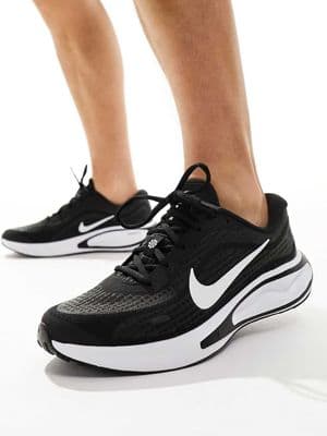 Nike Running Journey Run sneakers