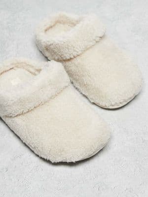 Crocs Unisex Cozzzy fleece slippers