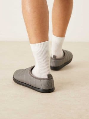 Calvin Klein ripstop puffer slippers