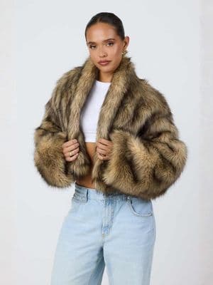 Aria Cove oversized cropped wide sleeve faux fur jacket