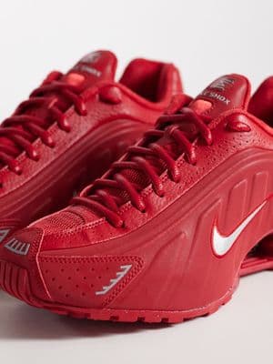 Nike Shox R4 sneakers