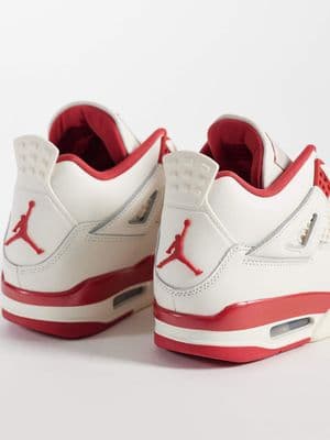 Nike Air Jordan 4 Retro sneakers