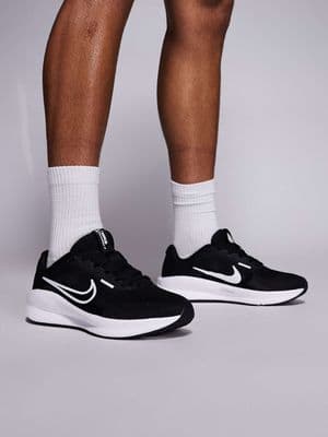 Nike Downshifter 13 running sneakers