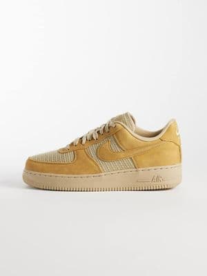 Nike Air Force 1 '07 LV8 sneakers