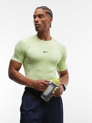 Nike Pro Training Dri-FIT t-shirt