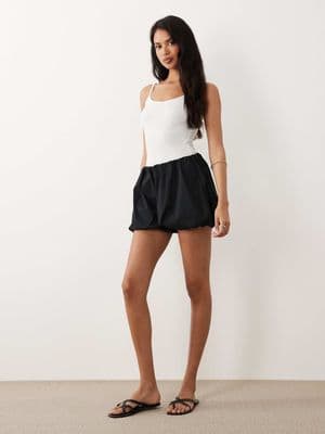 Gina Tricot mini bubble shorts