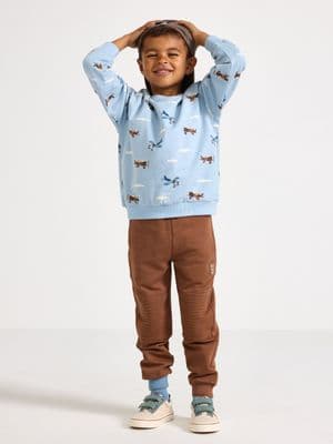 Joggers with reinforced knees