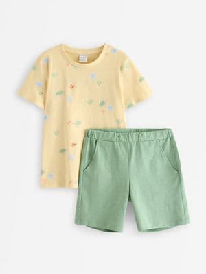 Set - t-shirt and shorts
