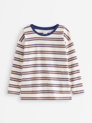 Long-sleeved top