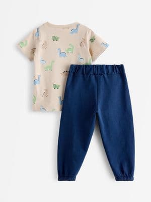 Set with top and joggers