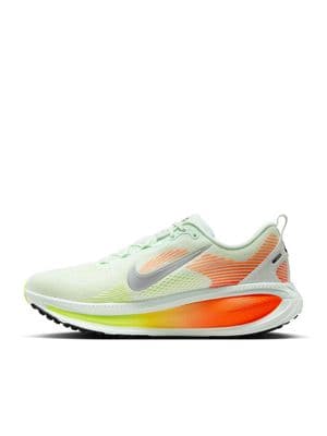 Nike Running Vomero 18 sneakers