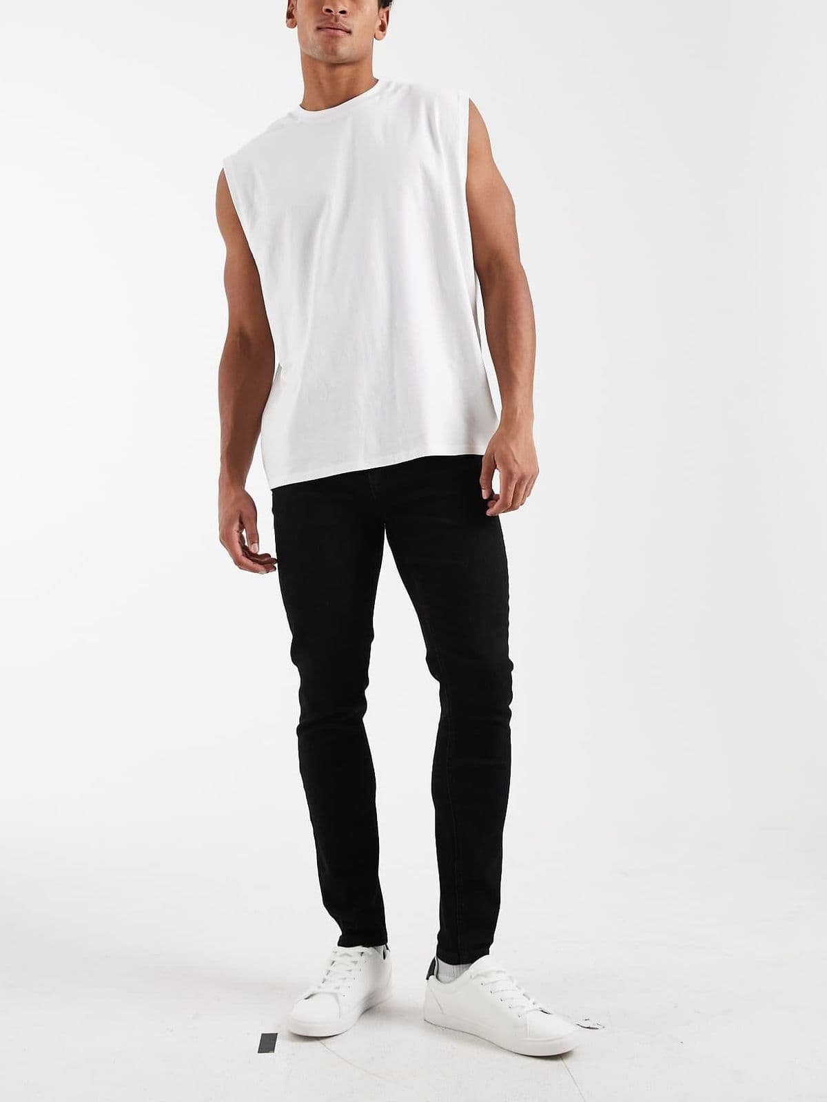 ASOS product image d76e8b038f60